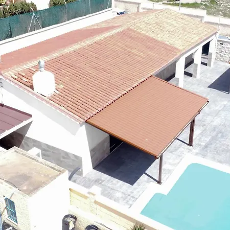 Villa Ainara